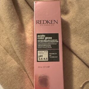 Redken Acidic Color Gloss in Pink Box